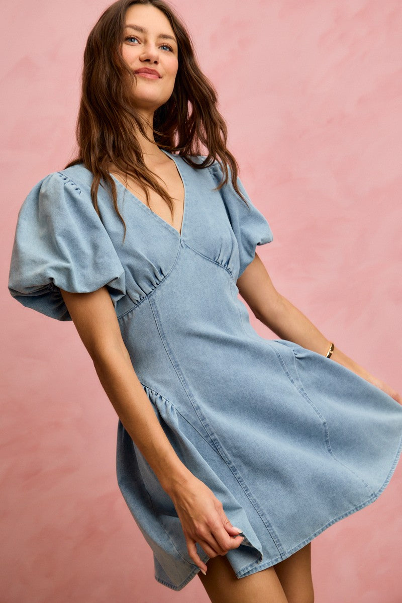 Women's boutique dresses from Valor + Beauty