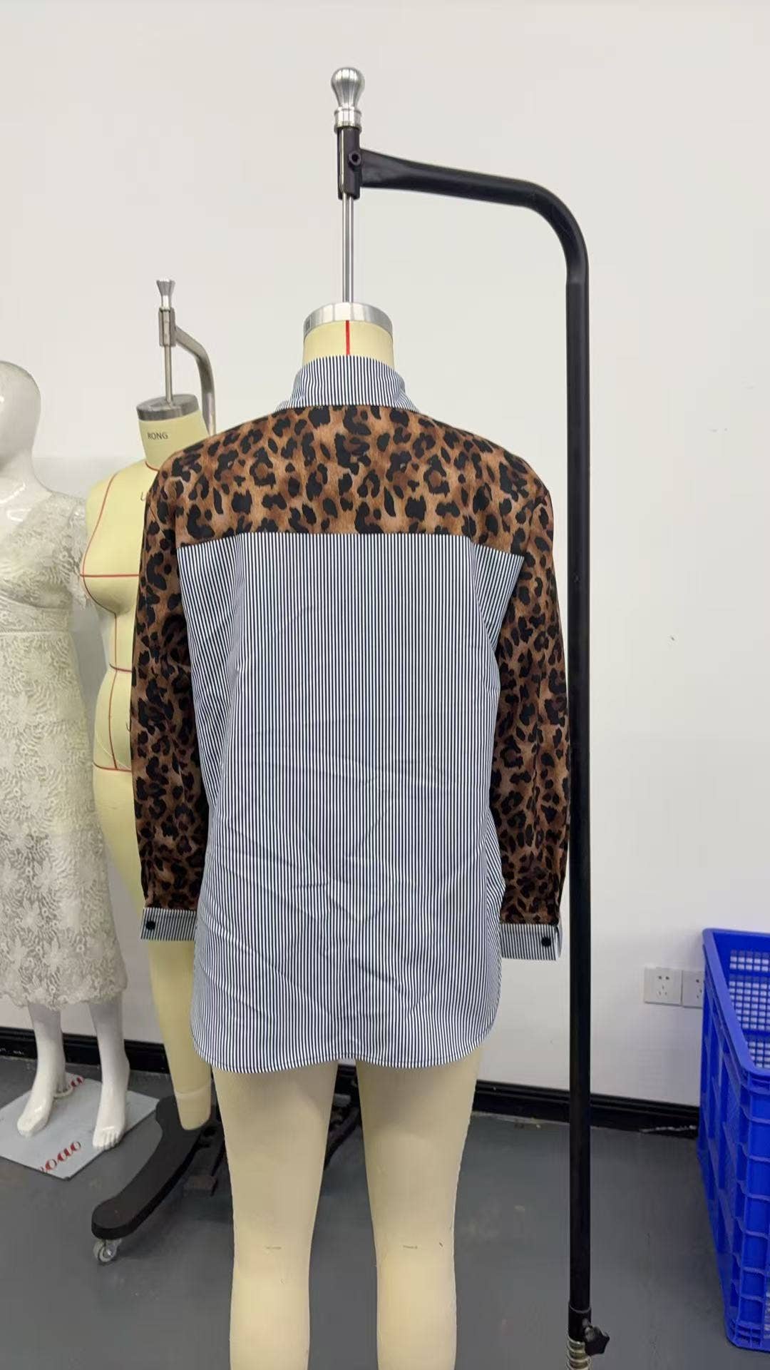 Fashionable leopard patchwork loose casual shirt