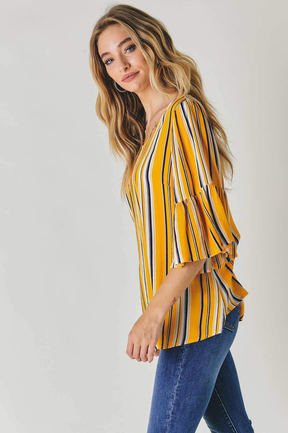 CUTOUT STRAP DETAILED SHOULDER SOLID TOP