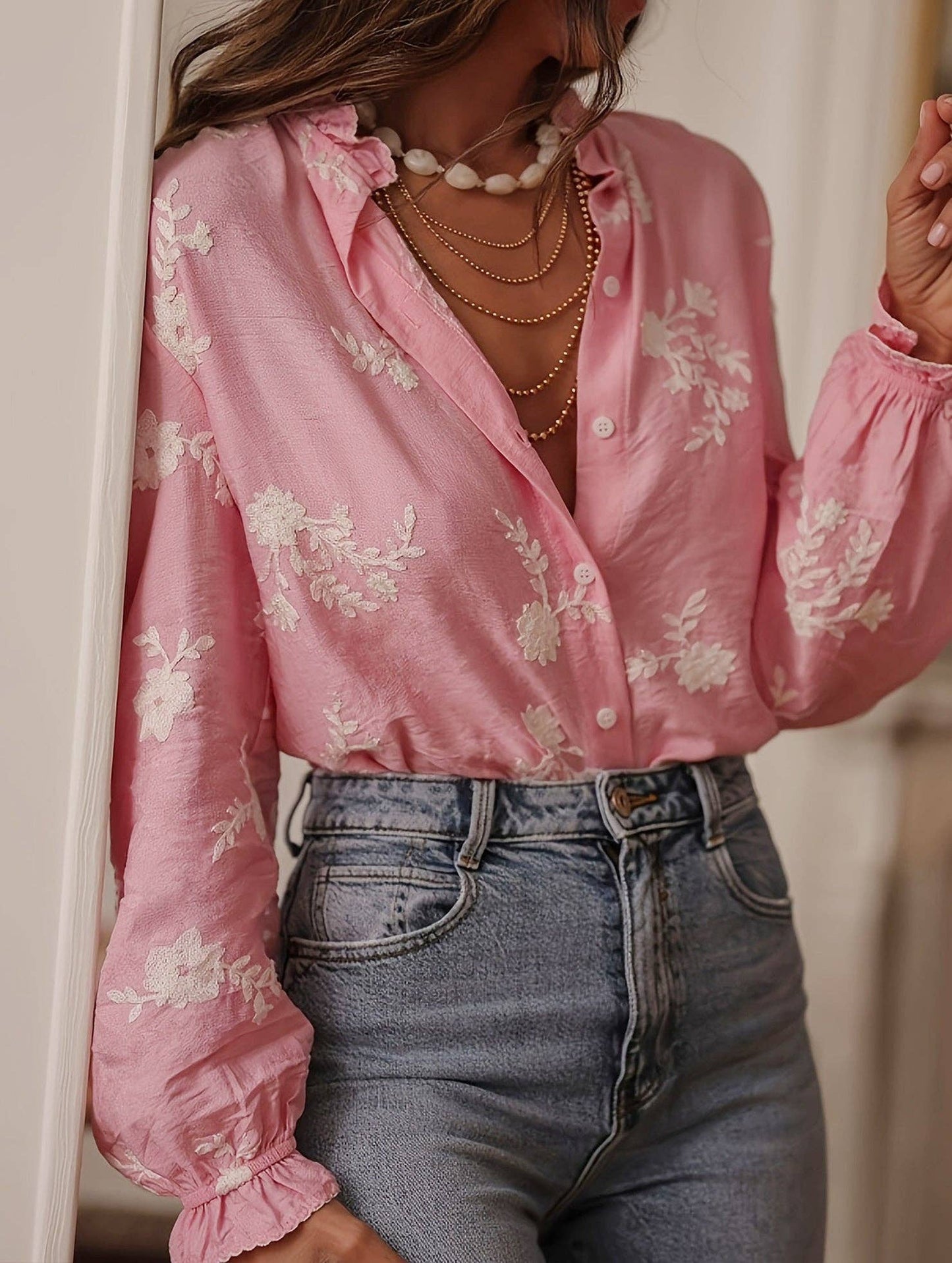 Women's long-sleeved embroidered V-neck shirt