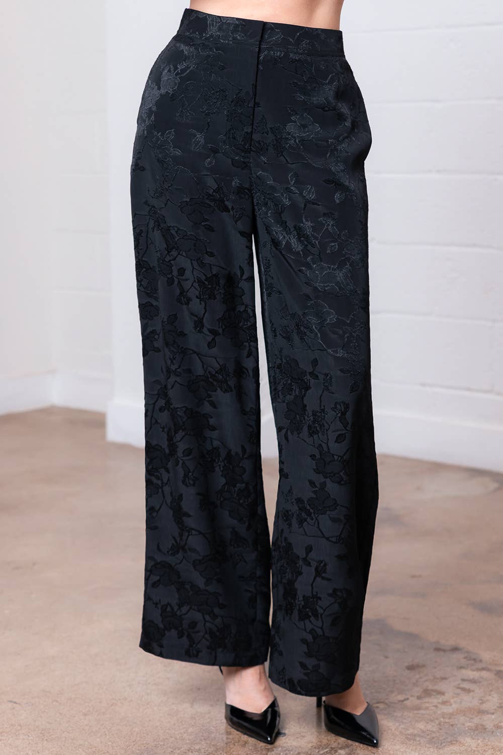 HP35332T-FLORAL STRAIGHT LEG PANTS WITH FRONT ZIPPER