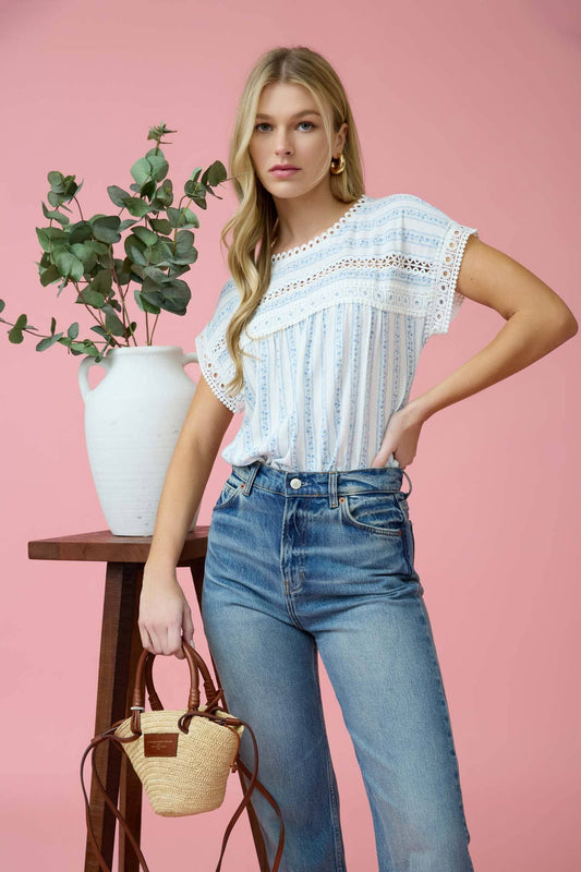 STRIPE FLORAL PATTERN BATWING SHORT SLEEVE TOP