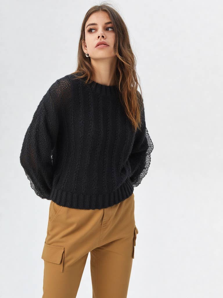 12W2901V-Lace Trim Oversized Knit Sweater Top