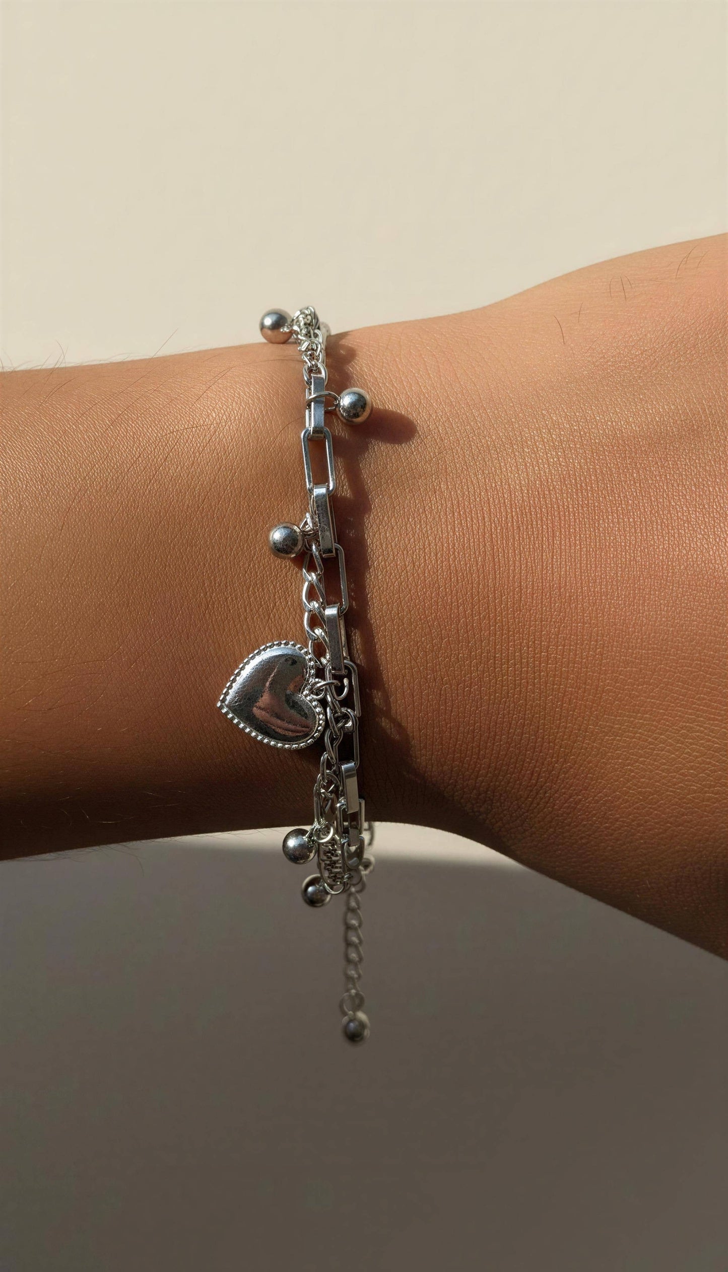 Vaila Double Heart Chain Bracelet