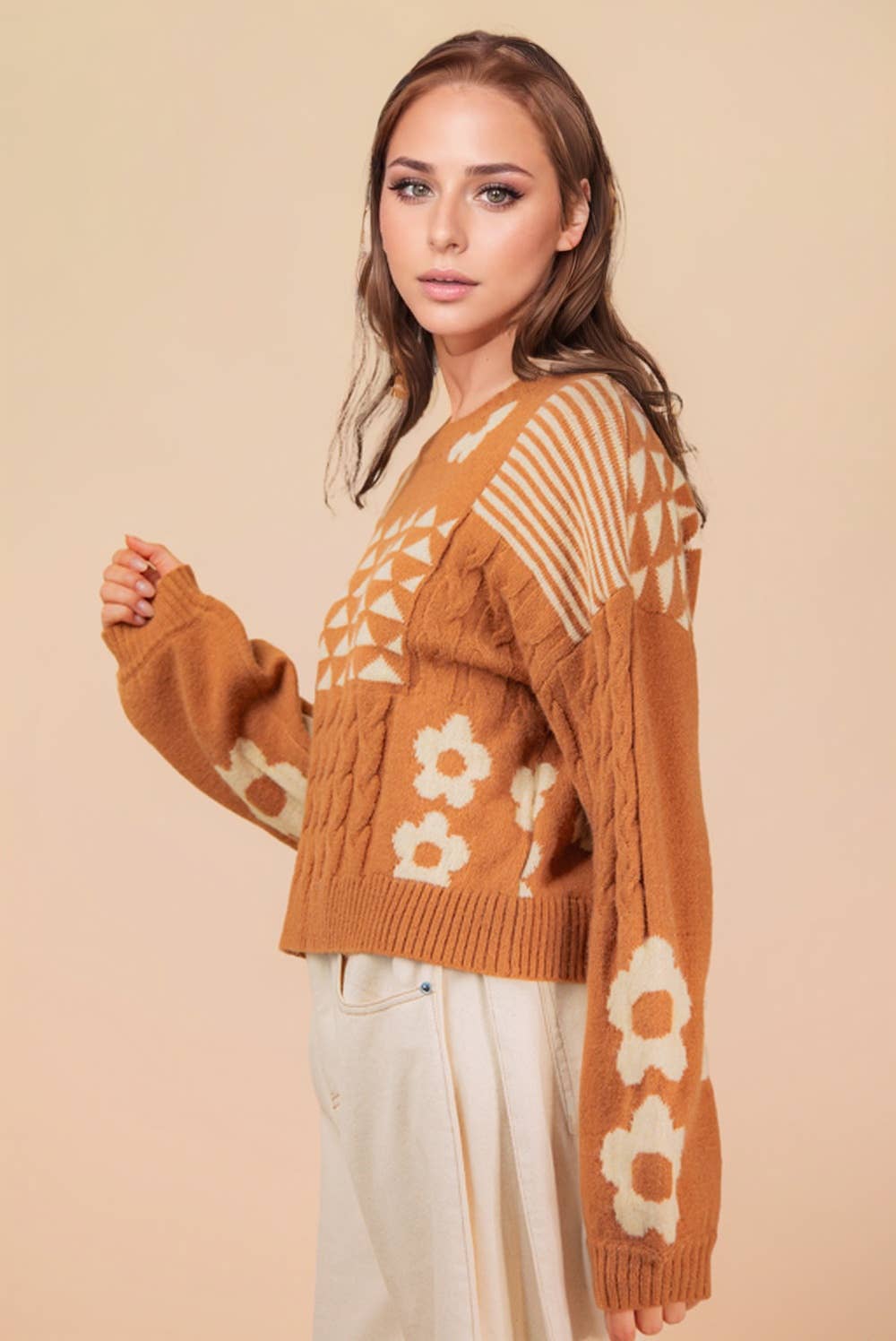 12W3576N-Oversized Balloon Sleeve Graphic Knit Sweater Top