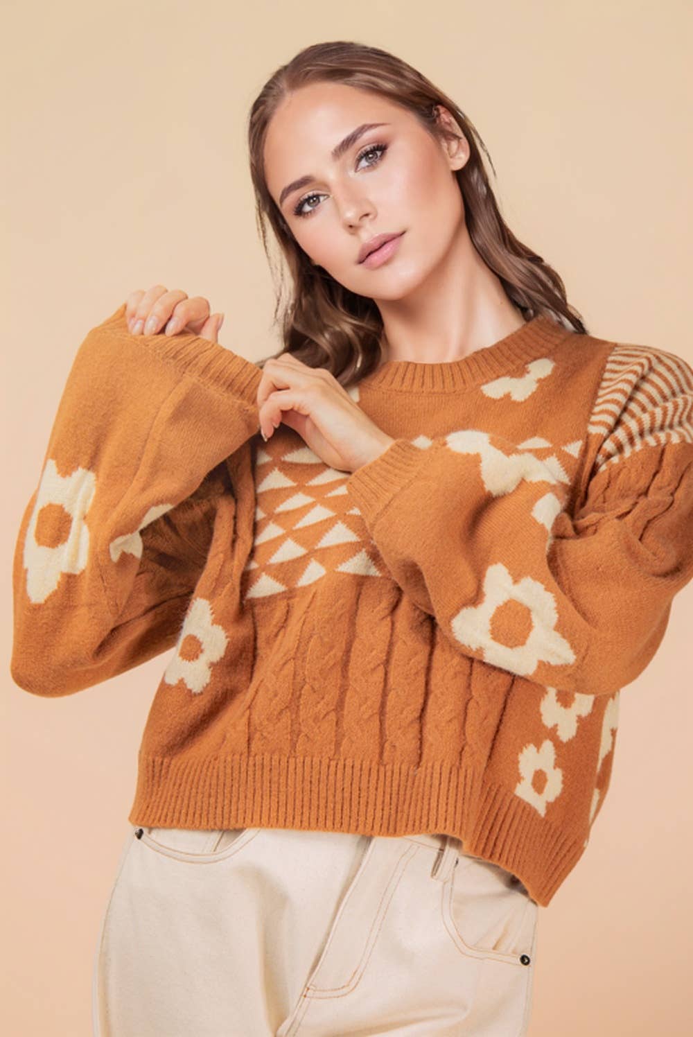 12W3576N-Oversized Balloon Sleeve Graphic Knit Sweater Top