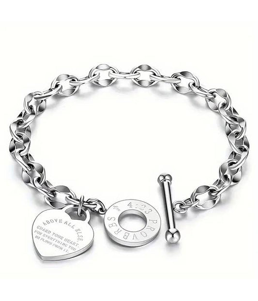 ( R249 )  HEART CHARM TOGGLE BRACELET