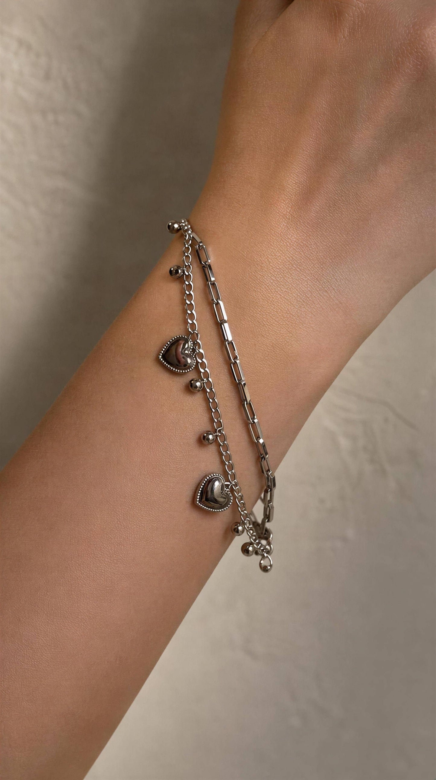 Vaila Double Heart Chain Bracelet