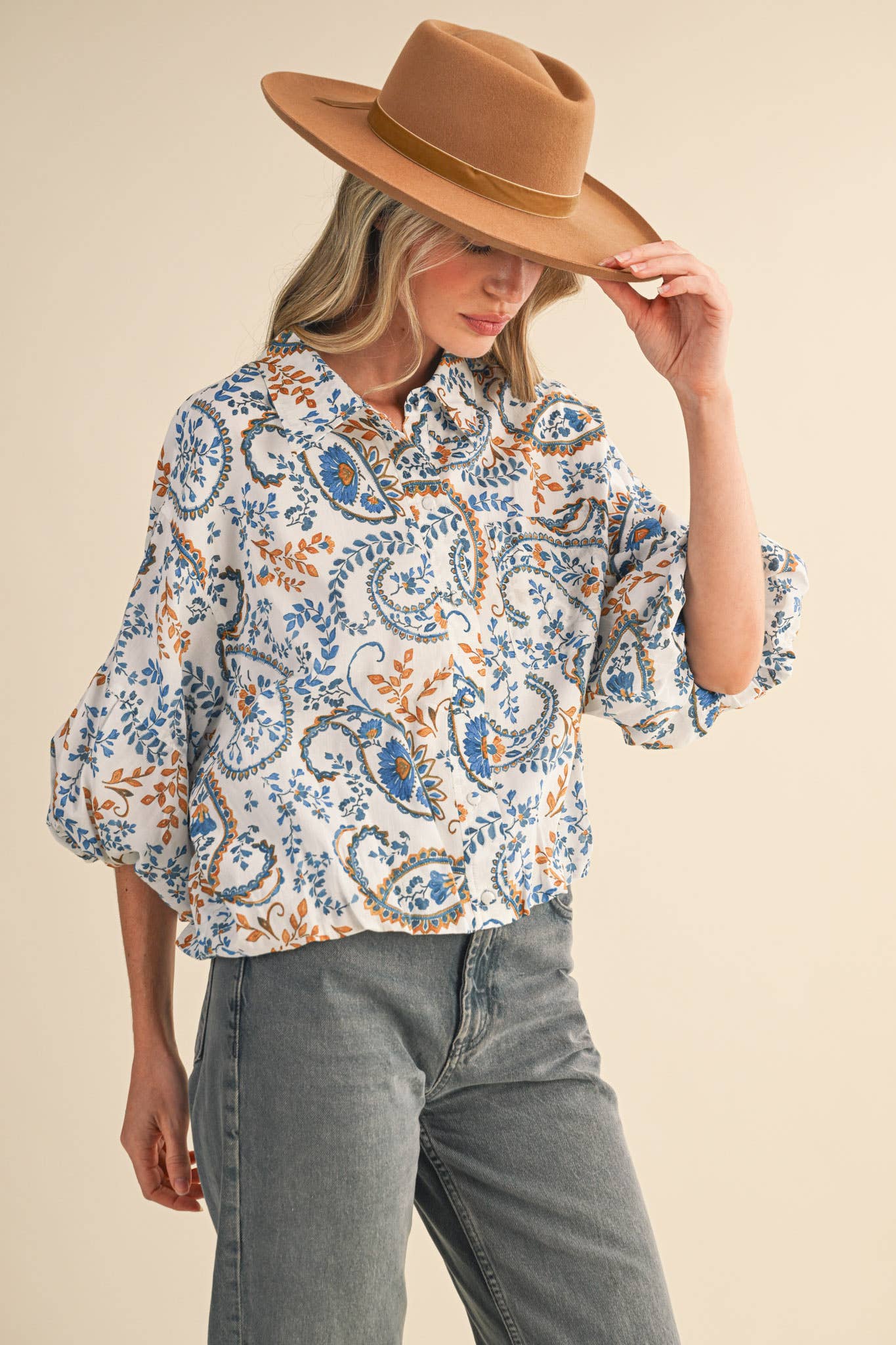 EXCLUSIVE PAISLEY PRINT BUTTON DOWN BUBBLE SLV TOP MTP4568